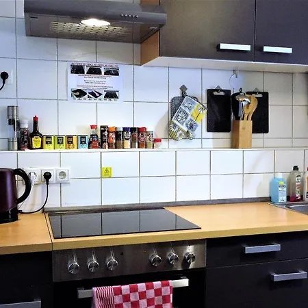 Your Private Bedroom Near Station Perfect For Solo Travelers Apartament Koblencja