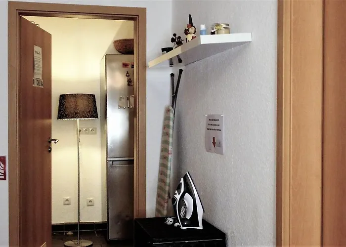 Your Private Bedroom Near Station Perfect For Solo Travelers Apartament Koblencja